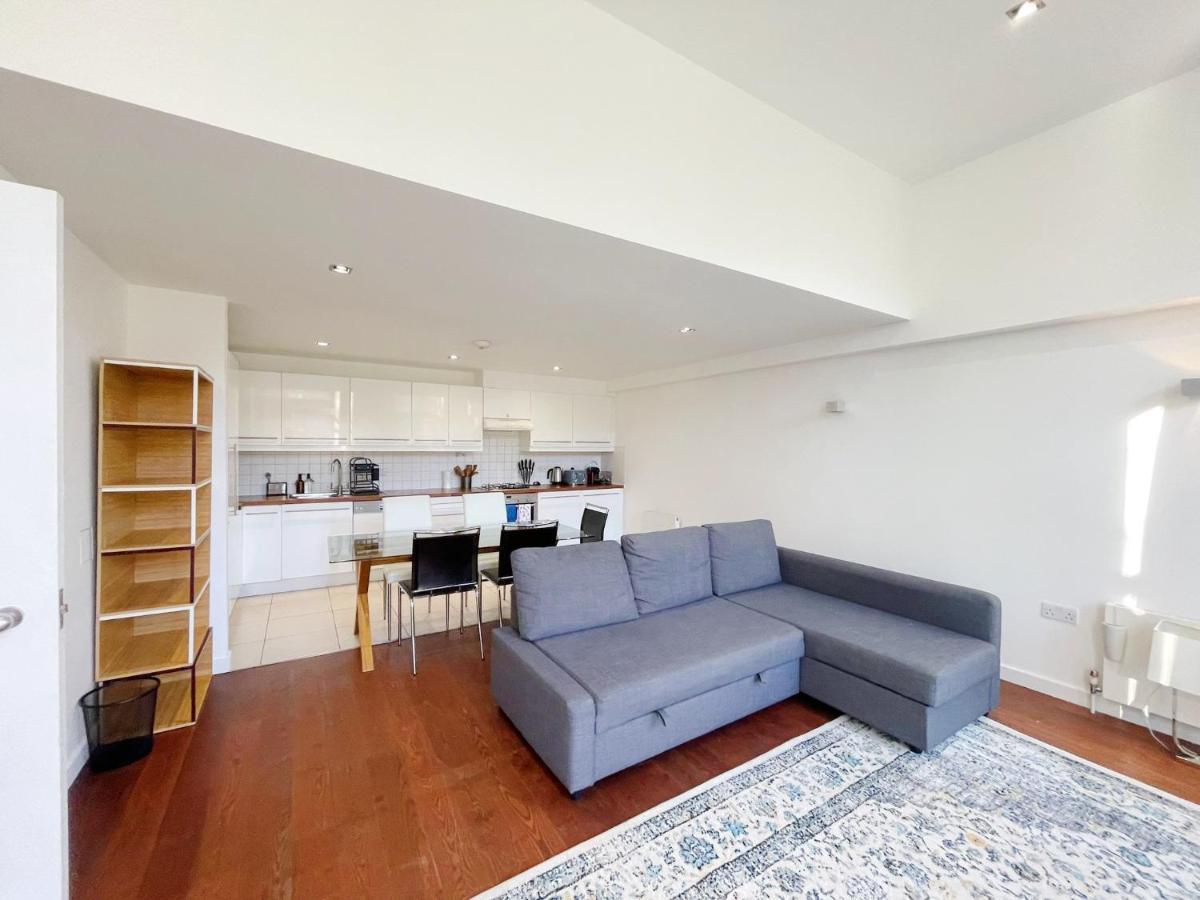 Portobello Dock Canalside Apartment London Eksteriør billede