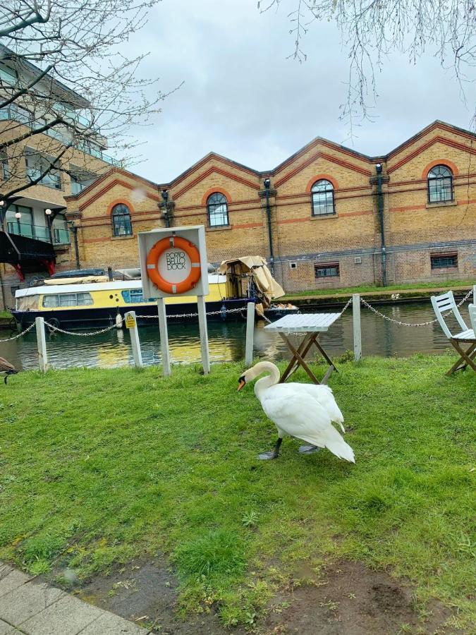 Portobello Dock Canalside Apartment London Eksteriør billede